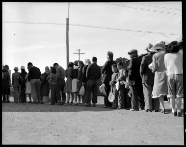 San Bruno, California. Supper time, Meal times are the big events of the day at assembly centers. . . . - NARA - 537925