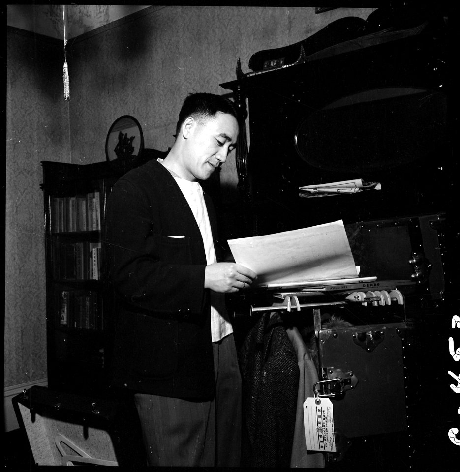 San Francisco, California. Dave Tatsuno, graduate of University of California in 1936, is making pr . . . - NARA - 537772