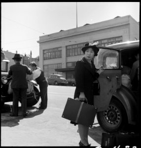 San Francisco, California. Evacuees of Japanese ancestry arriving at the Wartime Civil Control Admi . . . - NARA - 537752 photo