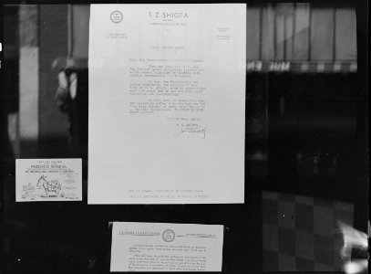San Francisco, California. Farewell letter posted in show window of T.Z. Shiota, importer in San Fr . . . - NARA - 536414
