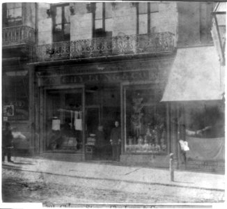 San Francisco, Calif. - Chy Lung & Co.'s store, Sacramento St. LCCN2002719266