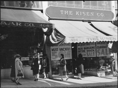 San Francisco, California. A study in contrast in Chinatown, The store on the right is operated by . . . - NARA - 536471