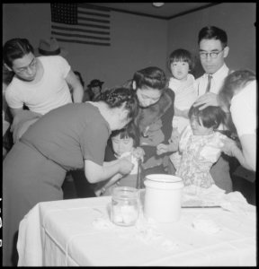 San Francisco, California. As a safeguard for health, evacuees of Japanese descent were inoculated . . . - NARA - 536394