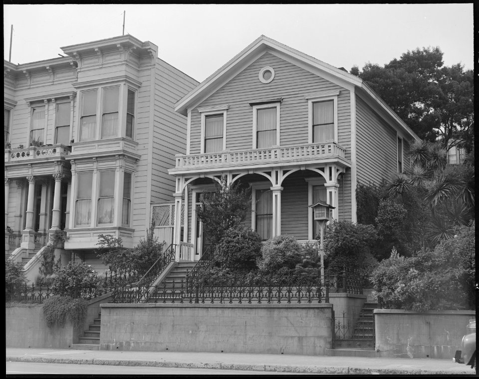 San Francisco, California. Homes of Japanese ancestry on Bush Street. Occupants were evacuated and . . . - NARA - 536438