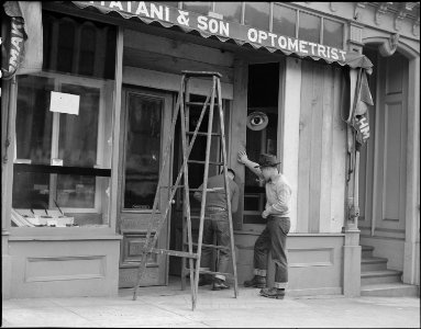 San Francisco, California. Owners of Japanese ancestry board up windows of their stores prior to ev . . . - NARA - 537686