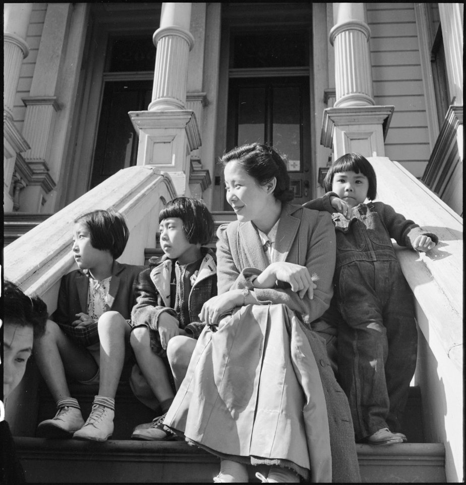 San Francisco, California. The father of these children is being held as a dangerous enemy alien. . . . - NARA - 536456