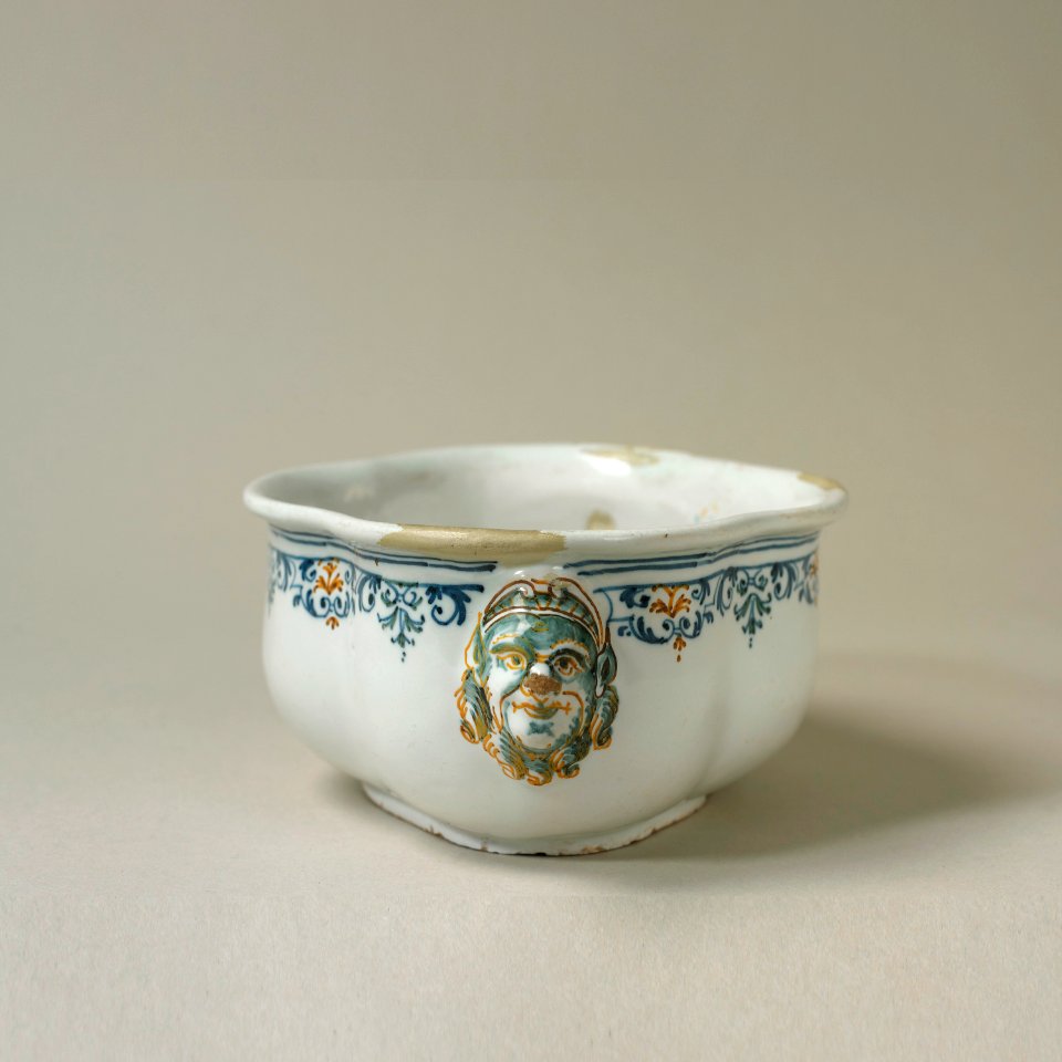 Sauce Tureen (France), 1760s–80s (CH 18728279-3)