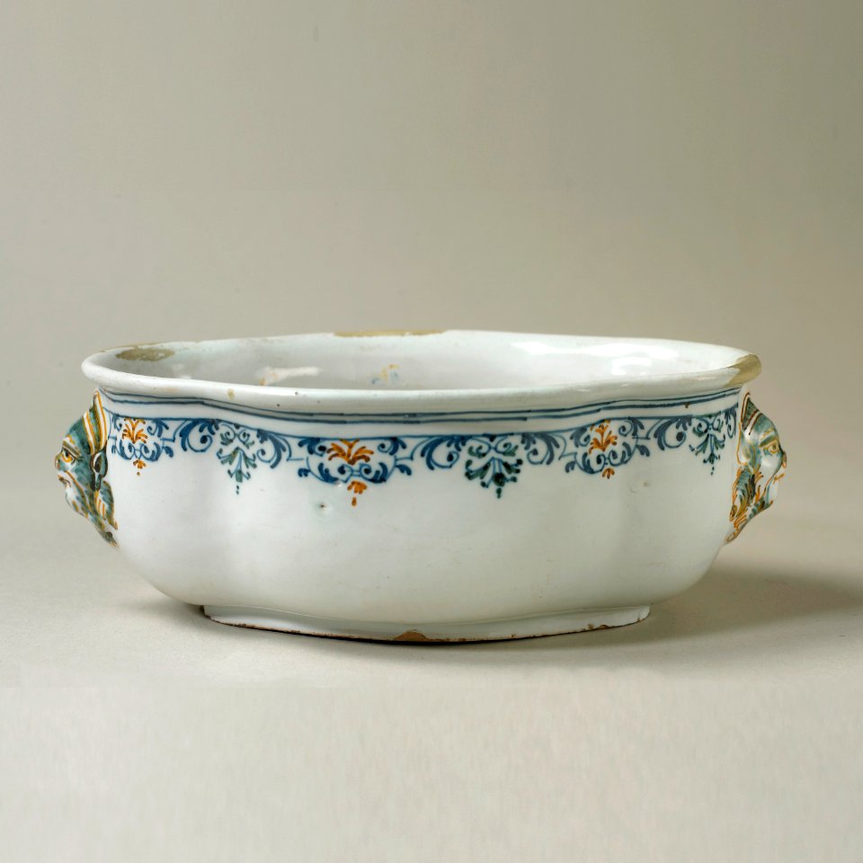 Sauce Tureen (France), 1760s–80s (CH 18728279)