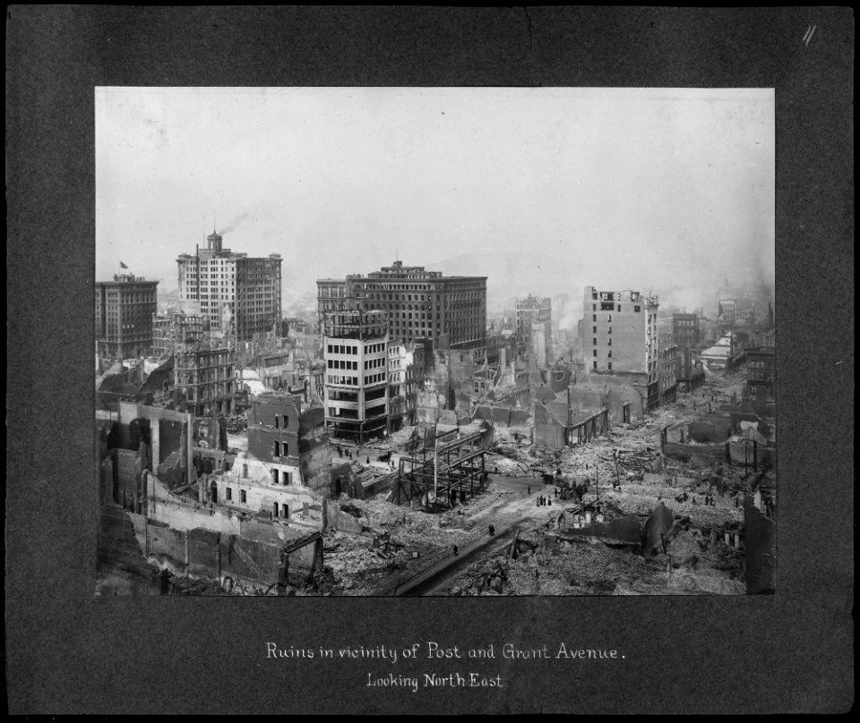 San Francisco Earthquake of 1906, Ruins in vicinity of Post and Grant Avenue. Looking northeast - NARA - 524396