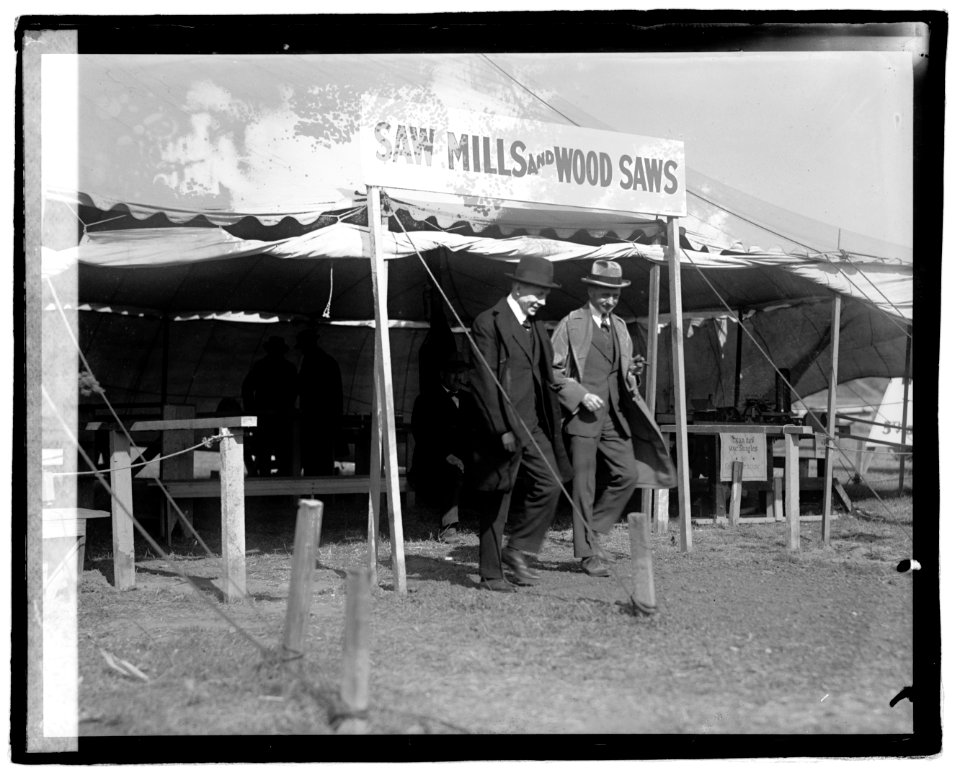Saw Mills and wood Saws (stand) LOC npcc.07228