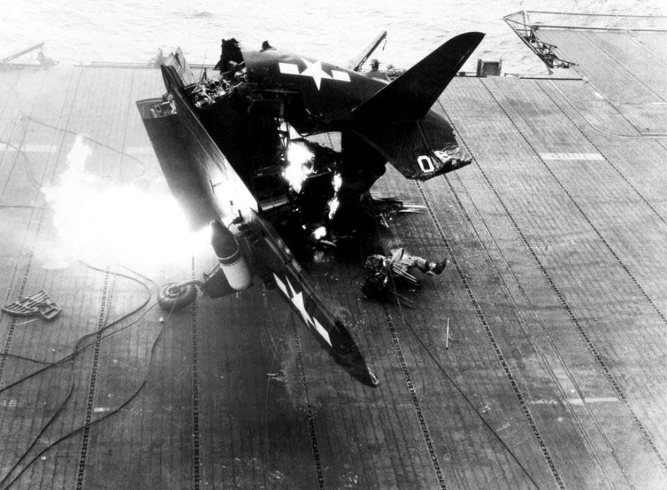 SB2C VB-85 crash on USS Shangri-La (CV-38) 1945