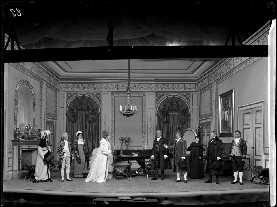 Scene from Fru de Lavalette at Dramaten 1904 - SMV - DrT015