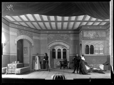Scene from Greven av Antwerpen at Svenska teatern 1905 - SMV - SvT008