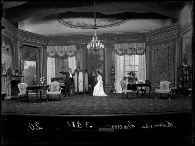 Scene from Historiska slottet at Dramaten 1902 - SMV - DrT008