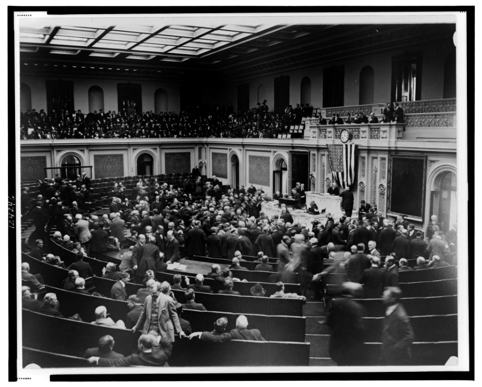 Scene at the opening of the House of Representatives today-Members left their seats to hold an informal reception before the Speaker's desk-Speaker Gillette (sic) is shown in the chair LCCN99471576