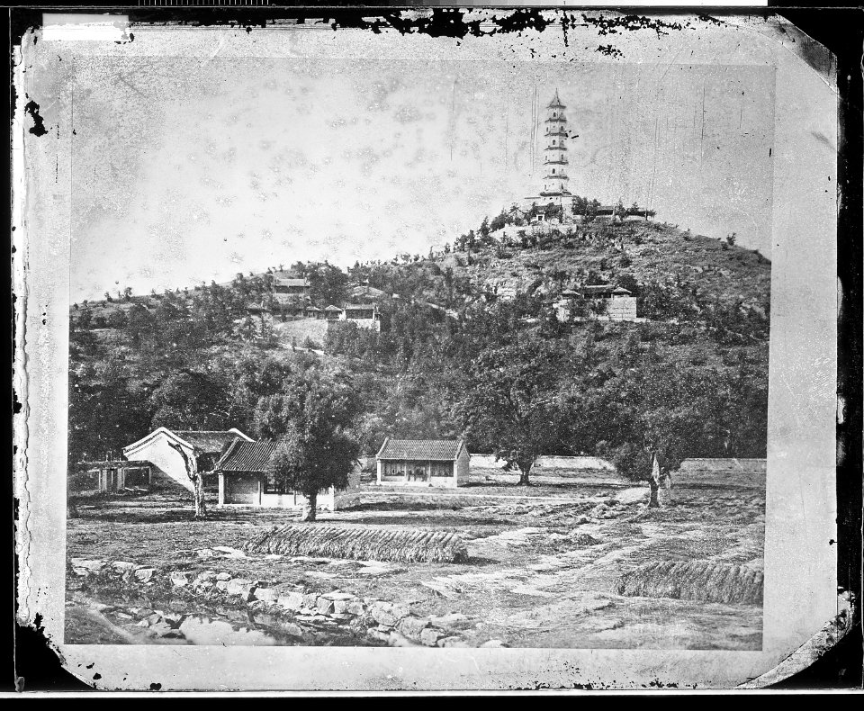 Scene in China or Japan - NARA - 526227