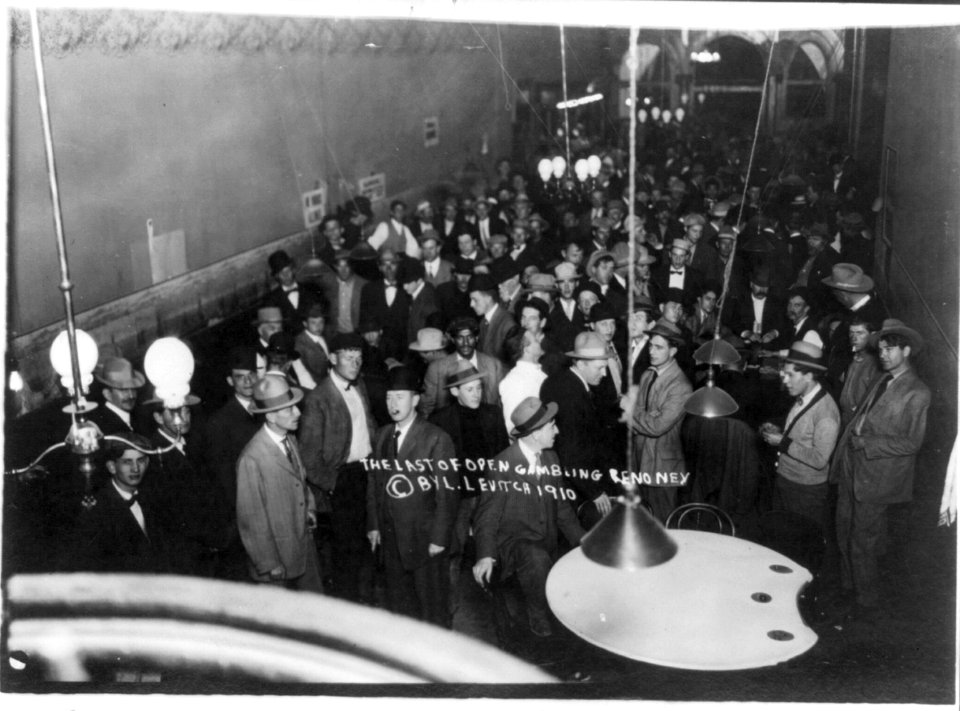 Scenes of open gambling in Reno, Nevada casinos- the last open gambling; large crowd in casino LCCN2003677184