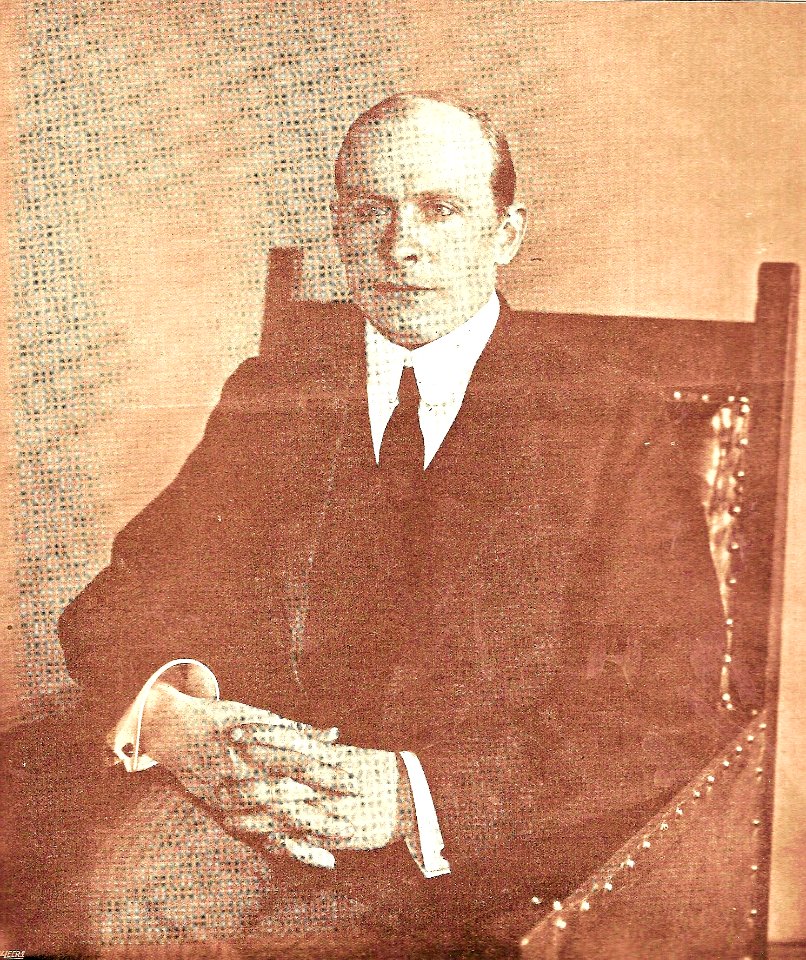 Willem M van der Scheer