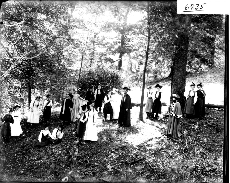 Scene from production of As you like it 1905 (3194679871)