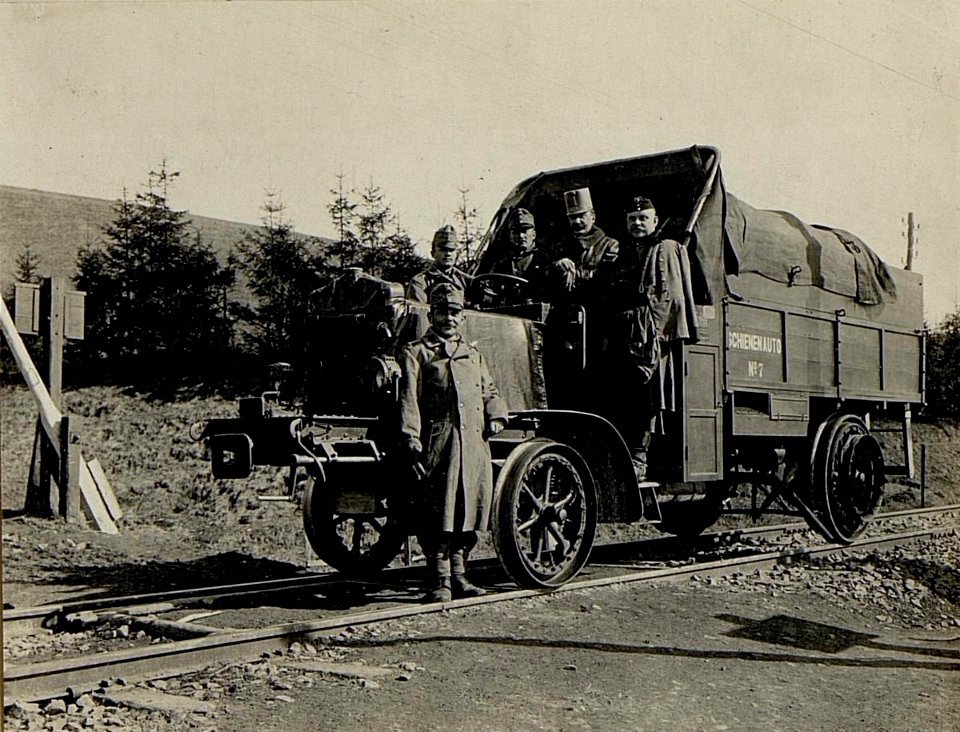 Schienen-Auto zwischen Oporzec - Slawsko. (BildID 15522603)