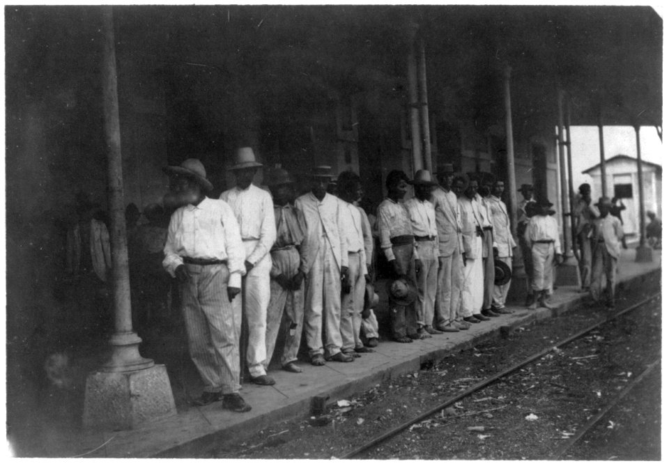 Scenes in Puerto Rico, 1898- natives in rail depot at Ponce LCCN2006675615