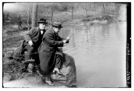 Schipa fishing LCCN2014714155