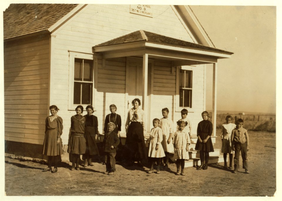 School -9, District -3. This was the attendance on December 3, and several children were absent on account of sickness. Compare photographs 4052 and 4053 with attendance consisting of one LOC nclc.00391
