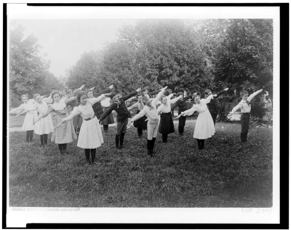 School children exercising on lawn, Washington, D.C. LCCN97503096