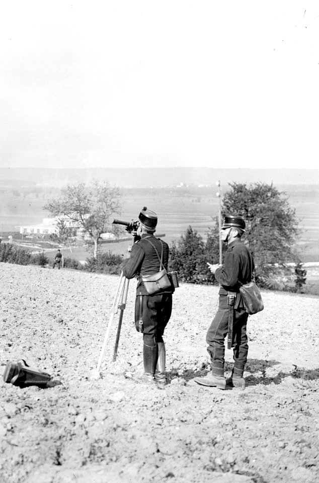 Scherenfernrohr Artillerie Abteilungeilung - CH-BAR - 3237579