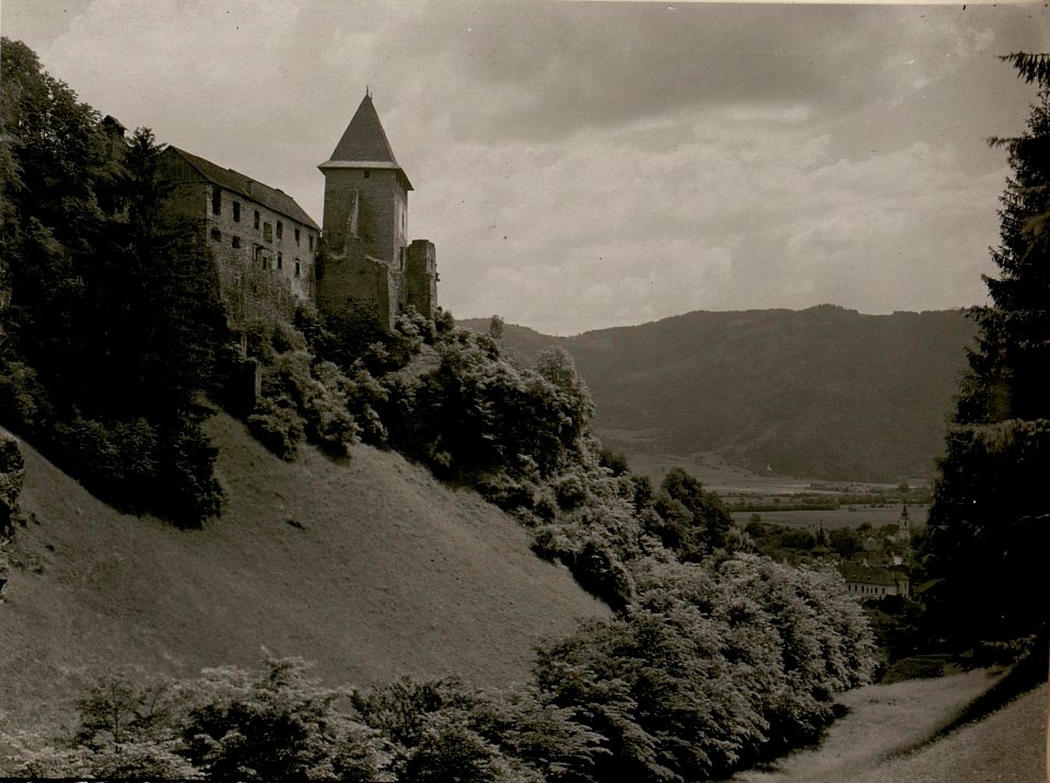 Schloss Petersberg, Doujou u.Pollas. (BildID 15509326)