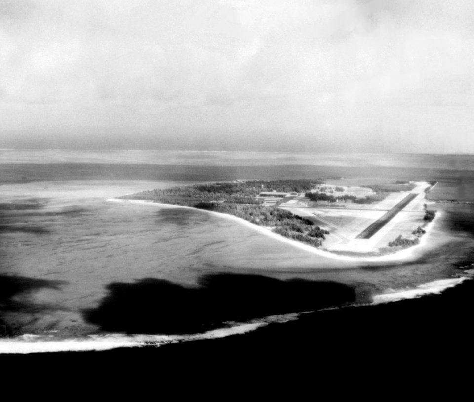 Sand Island with NAS Midway aerial photo 1990