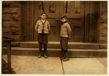 School -2, Buffalo, N.Y. Vincent Cannici, 13 years old last summer. Ran apple machine in cannery, Niagara-on-the-Lake, Canada. Lost 9 weeks school in the fall. Did not make good in LOC nclc.00781