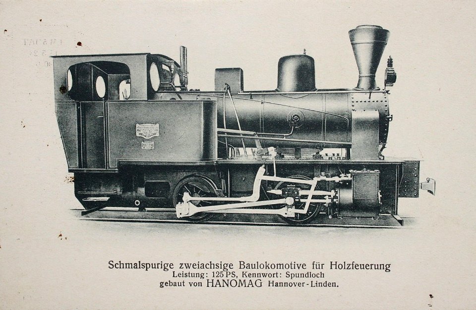 Schmalspurige zweiachsige Baulokomotive für Holzfeuerung, Leistung 125 PS, Kennwort Spundloch, gebaut von HANOMAG Hannover-Linden