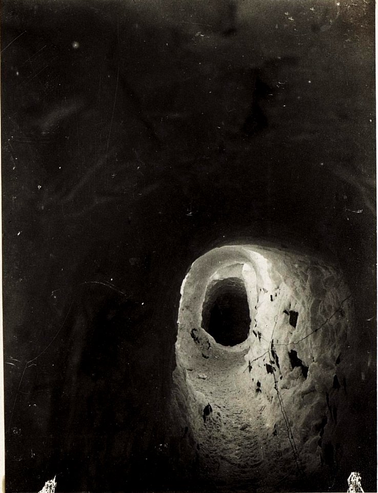 Schneetunnel auf Cima di Bocche. (BildID 15574521)