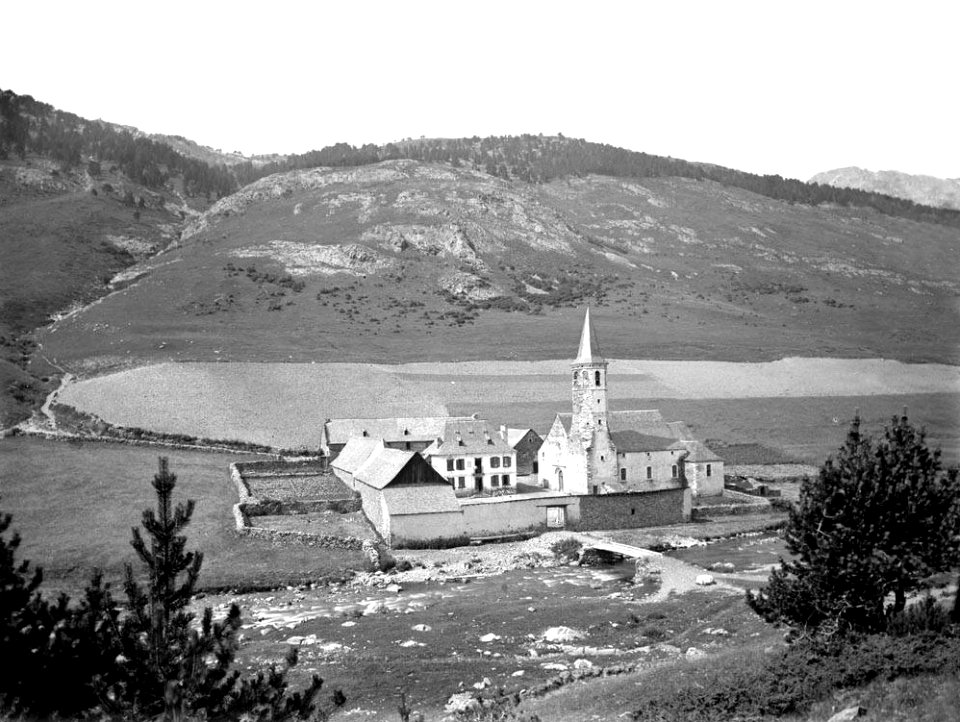 Santuari de Nostra Senyora de Montgarri amb el riu Noguera Pallaresa davant (Restored)