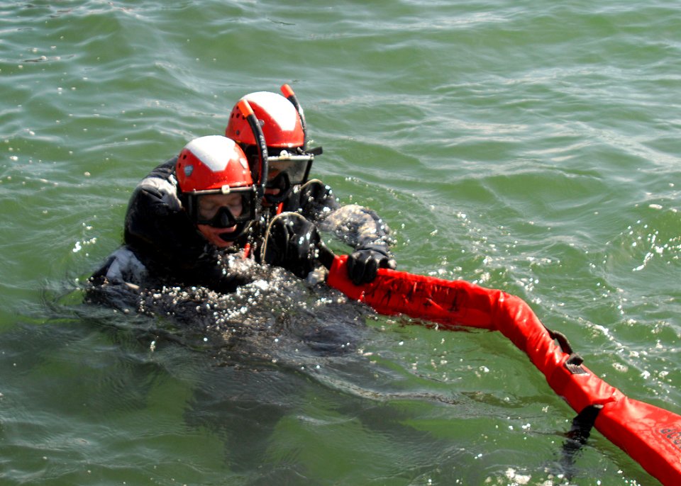 SAR Standardization Petty Officer Course 130411-N-MJ539-051