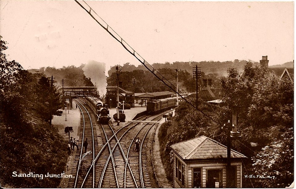 Sandling Junction railway station