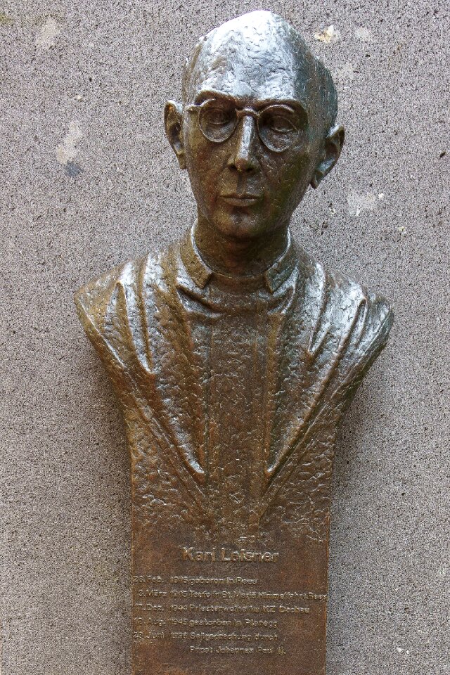 Sculpture leisner rees