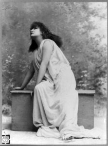 Sarah Bernhardt, 1844-1923 LCCN2002706524