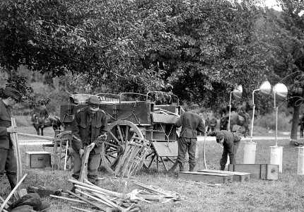Sappeure mit Rüstwagen - CH-BAR - 3236475