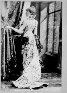 Sarah Bernhardt, 1844-1923, full-length portrait, standing, left profile LCCN2005691706