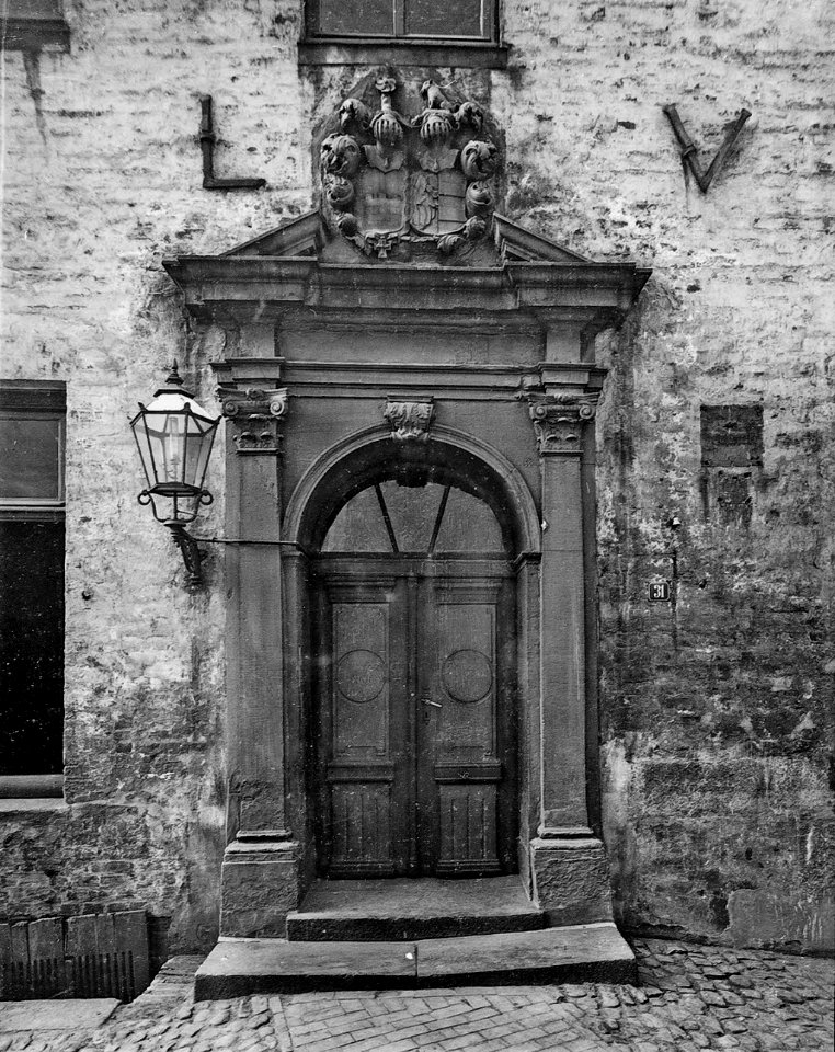 Sandsteinportal des Buchwaldschen Hofes (Kiel 44.986)