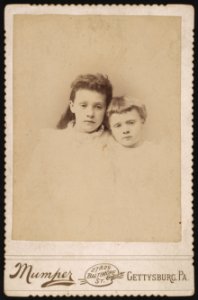 Sarah and Susan Wilson) - Mumper LCCN2015645496
