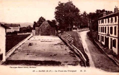 Sare (64) - Place du Trinquet