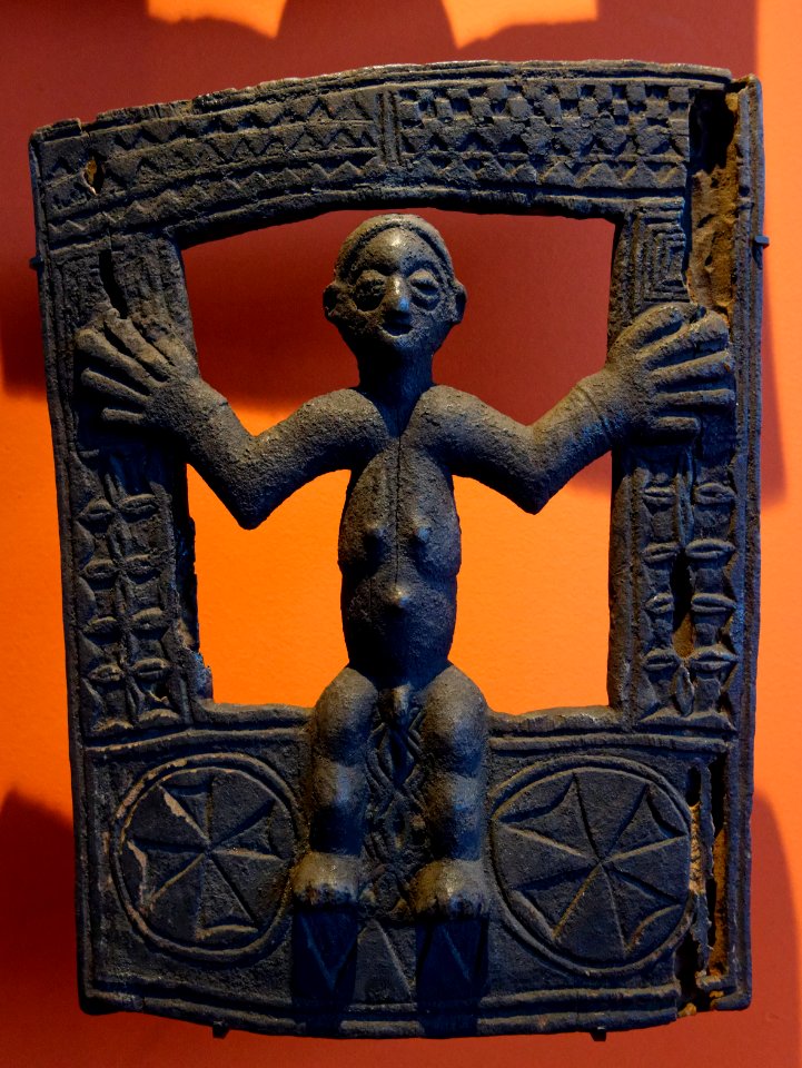 Santu nzaambi Holo MRAC EO.1953.74.2654