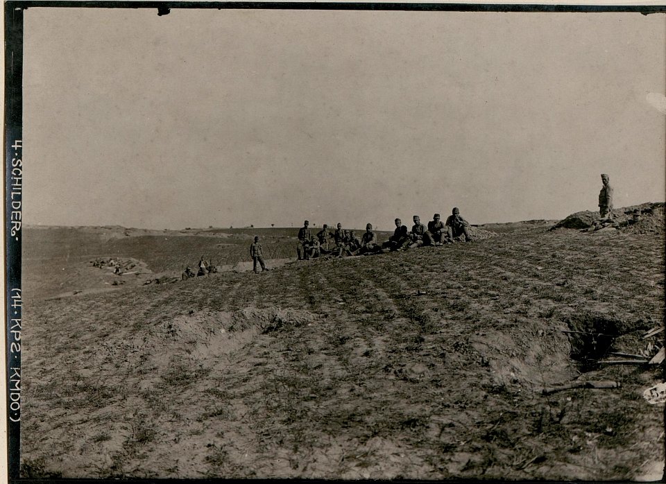 Schwarmlinie d.14.Inf.Reg. (2.X.1915.) (BildID 15736415)