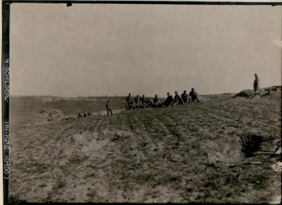 Schwarmlinie d.14.Inf.Reg. (2.X.1915.) (BildID 15736415)