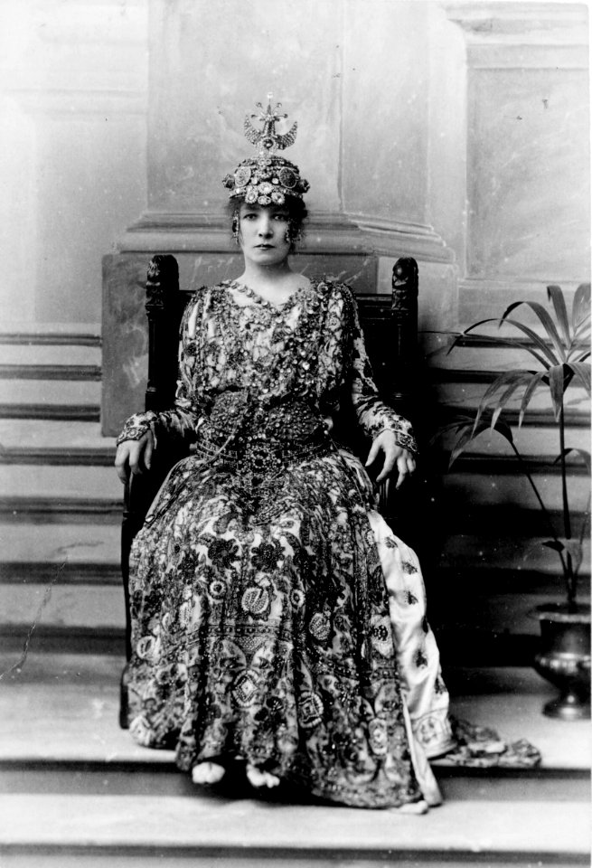Sarah Bernhardt as the Empress Theodora, BW