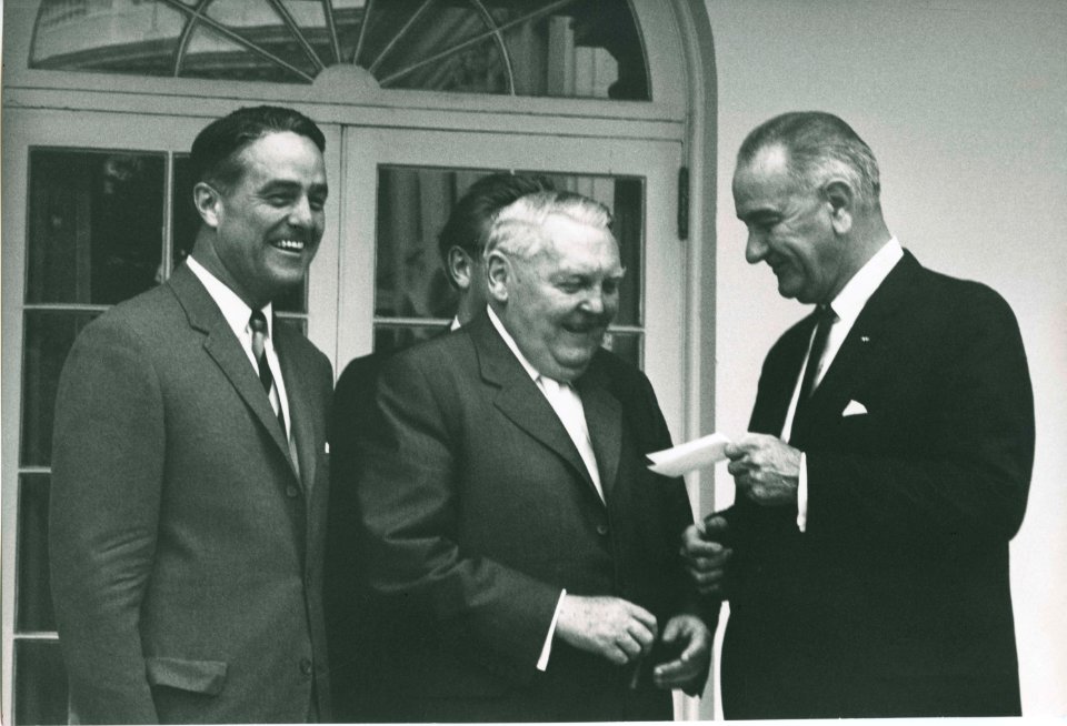 Sargent Shriver - 036 490-D-21-002