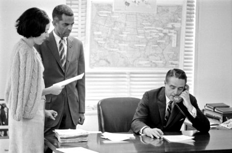 Sargent Shriver - 490-GC-13A-07-RT